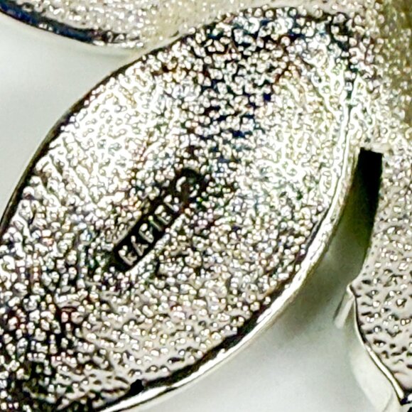 Napier Silver-plated Emerald Green Rhinestone Leaves Butterfly Brooch - Picture 5 of 5